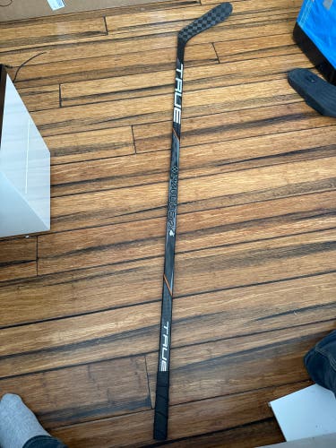 Senior True HZRDUS 9x4 Right Handed Hockey Stick 75 Flex Pro Stock (Used)