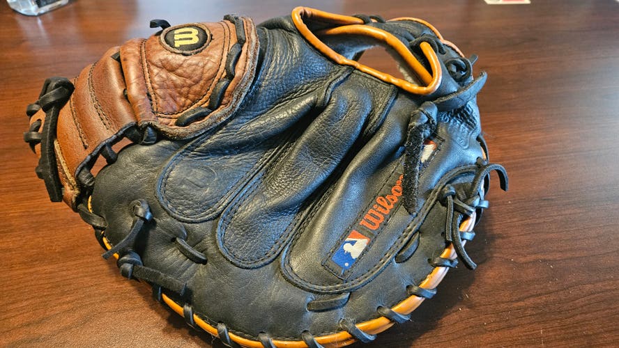 Wilson RH Catcher's Baseball Glove (Used)