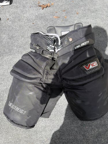 Medium Vaughn Goalie Pants (Used)