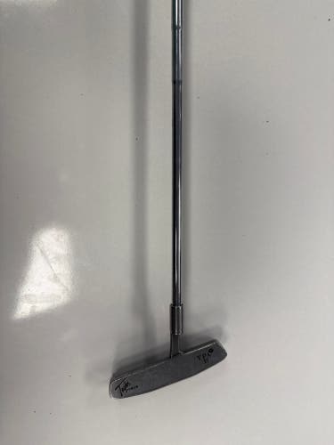 TaylorMade TPA 5 Blade Right Handed Putter Steel 36" (Used)