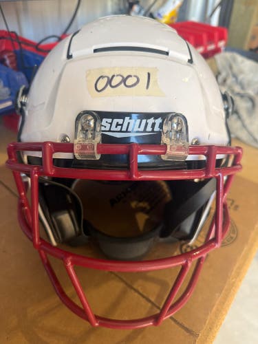 USED SCHUTT F7 2.0 - SMALL - WHITE