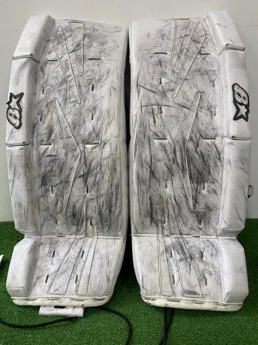 29" Intermediate Brian's Netzero Goalie Leg Pads (Used)