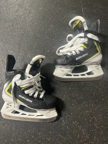 Bauer S25 Vapor Velocity (SMU) Hockey Skates Regular Width Size 1 (New)