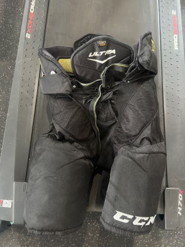 Men's Senior Medium CCM Ultra Tacks Hockey Pants (Used)