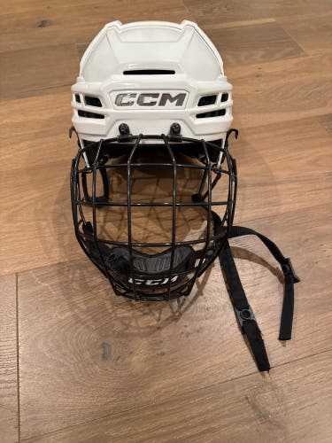 Medium CCM Super Tacks X Helmet (Used) with Cage