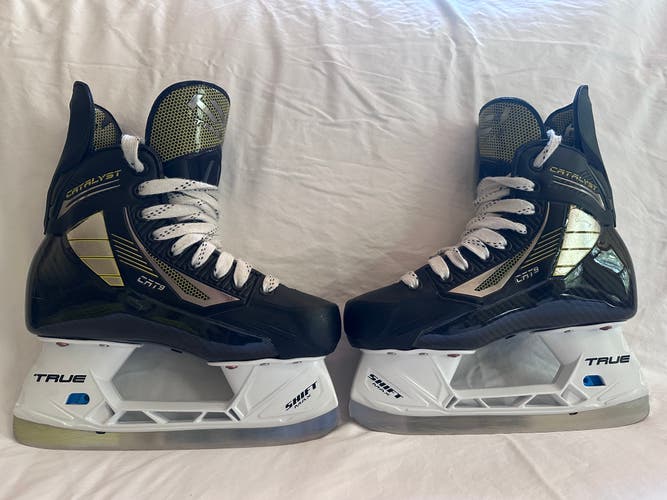 Black/Yellow True Catalyst 9 Hockey Skates Regular Width Size 3 (Like New)