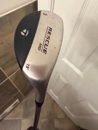TaylorMade Rescue 3  Hybrid 3H 19* Right Handed