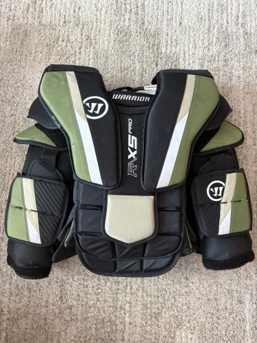 Intermediate Large/Extra Large Warrior Ritual X5 Pro Goalie Chest Protector (Used)