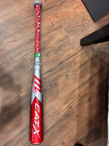 Marucci cat x USSSA Certified Bat (-10) 18 oz 28" (Used)