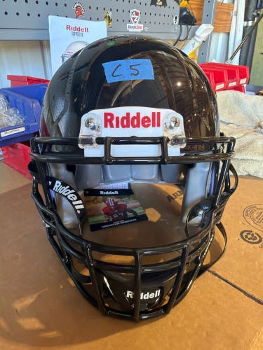 NEW RIDDELL YOUTH SPEED CLASSIC FOOTBALL HELMET - MEDIUM - BLACK