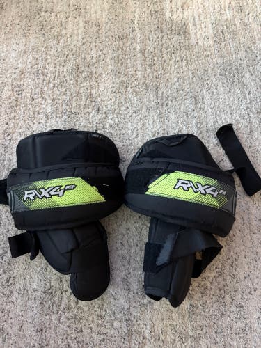 Intermediate Warrior RX4 E+ Knee Pads (Used)