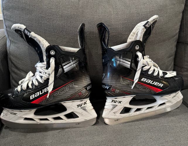 2022 Bauer Vapor X3 Hockey Skates Regular Width 7 (Used)