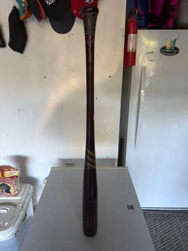 Marucci Cutch 22 Maple BBCOR Certified Bat (-3) 30 oz 32" (Used)