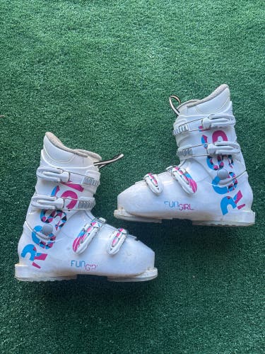 Kid's Rossignol Fun Girl Ski Boots (Used) | Mondo 24.5 (285mm)