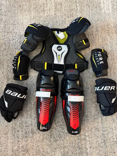 Youth Bauer/Pure Hockey Starter Kit (Used)