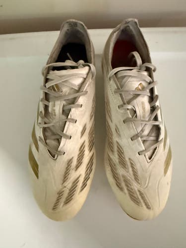 White Men's Size M 6.0 (W 7.0) Adidas Predator Elite FG Molded Cleats Cleats (Used)