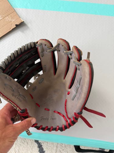 44 Pro Custom RH Infield Baseball Glove 11.5" (Used)