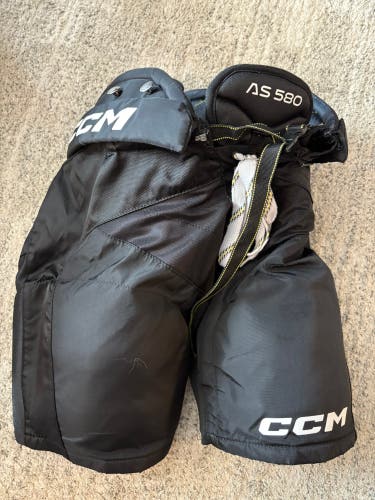 Black Junior Large CCM Tacks AS 580 Hockey Pants (Used)