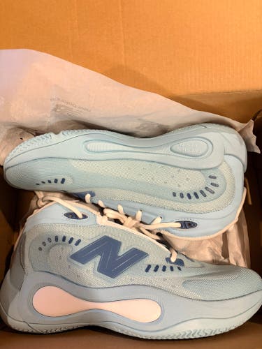 Women's Size M 8.5 (W 9.5) New Balance Shoes (New)