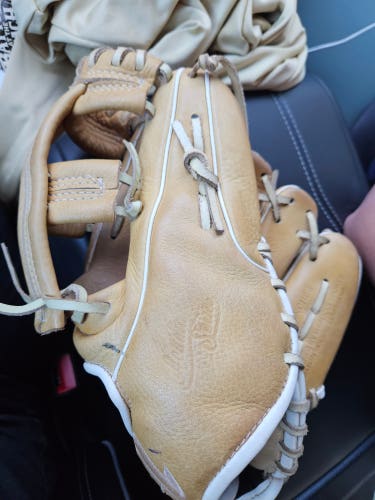 2024 Marucci RH Infield Acadia Baseball Glove 11.5" (Used)