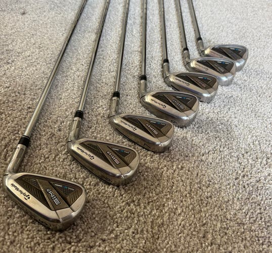 Men's TaylorMade SIM2 MAX Right Handed Iron Set- Approach Wedge-5i (Used)