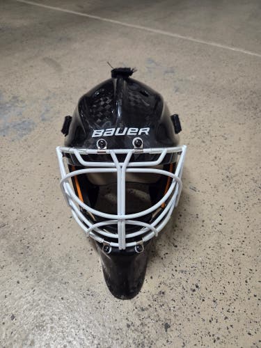 Senior Medium Bauer Profile 960XPM Goalie Mask Pro Stock (Used)