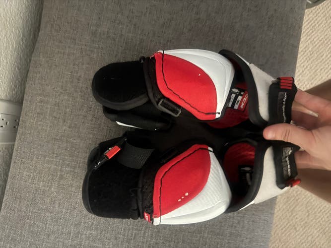 Senior Small CCM JetSpeed FT4 Pro Elbow Pads (Used)