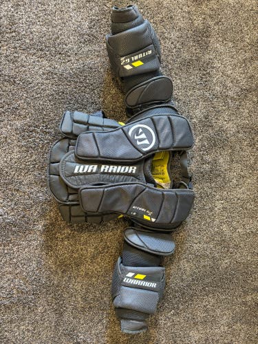 Small / Medium Warrior Ritual G2 Goalie Chest Protector