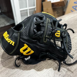 Wilson A950 RH Infield Baseball Glove 11.5" (Used)