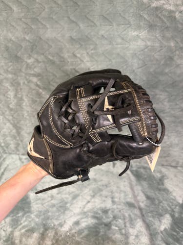 Black All Star RH Infield Baseball Glove 12" (Used)