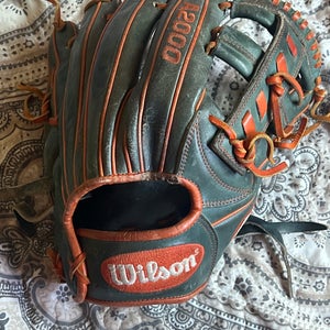 Wilson A2000 RH Infield Baseball Glove 11.5" (Used)