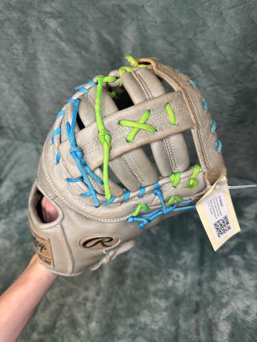 Gray Rawlings Heart of the Hide RH First Base Baseball Glove 12.25" (Used)