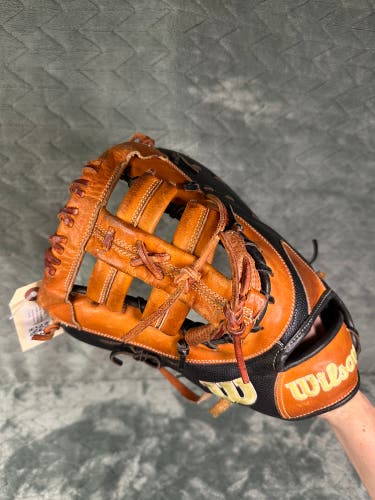 Brown Adult Wilson A2000 LH First Base Baseball Glove 12.5" (Used)
