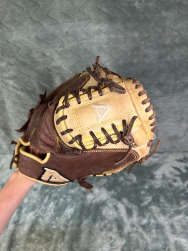 Brown Akadema RH Catcher's Baseball Glove 31" (Used)