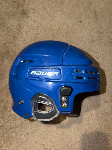 Large Bauer Re-Akt 55 Helmet (Used)