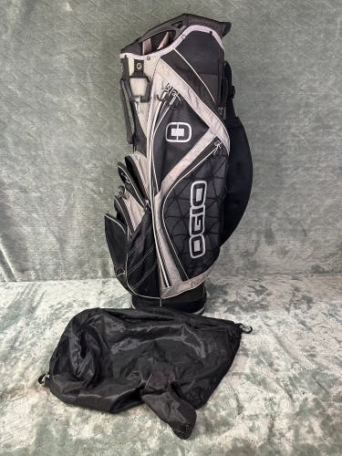 Black Men's Ogio Bag 35”x13”x10” (Used)