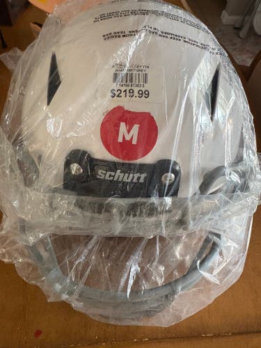 Youth Medium Schutt Vengeance A11 Helmet (New)