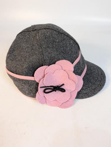Stormy Kromer Petal Pusher Wool Cap Hat Gray/Pink USA Made Size 7 1/8 Womens