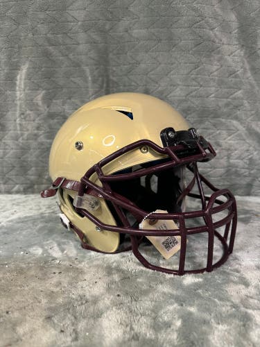 Youth Large Schutt Vengeance Pro Helmet (Used)