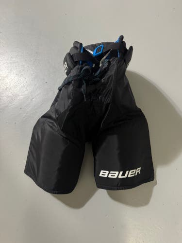 Intermediate Large Bauer Nexus Hockey Pants (New)