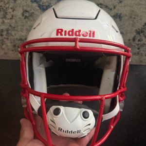 White Adult Medium Riddell SpeedFlex Helmet (Used)