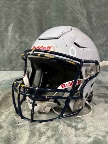 Youth Small Riddell SpeedFlex Helmet (Used)