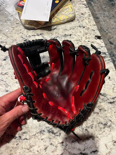 Wilson A2000 1786 RH Infield Baseball Glove 11.5" (Used)