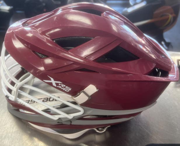 Used Cascade XRS PRO MAROON Lacrosse Helmet Maroon One Size 11497-S000161105