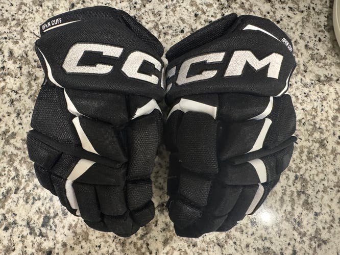 CCM JetSpeed FT6 Gloves 11" (Used)