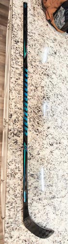 Senior Warrior Covert Deluxe QR6 PRO Right Handed Hockey Stick W28 85 Flex (New)