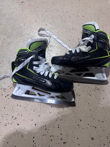 Bauer GSX Hockey Goalie Skates Regular Width Size 5 (New)