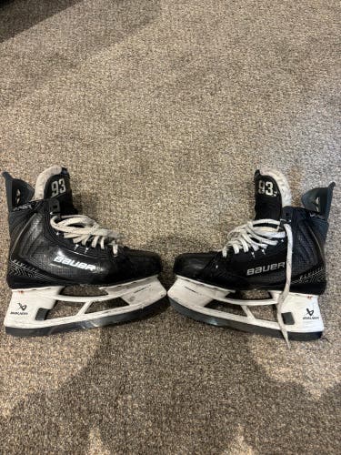 Black 2025 Bauer Vapor Flylite Hockey Skates Narrow Width 8 (Used)