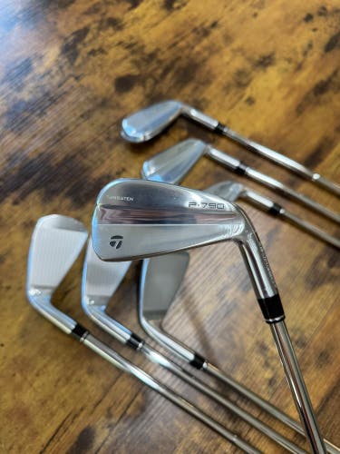 Men's 2025 TaylorMade P-790 Right Handed Iron Set (New)