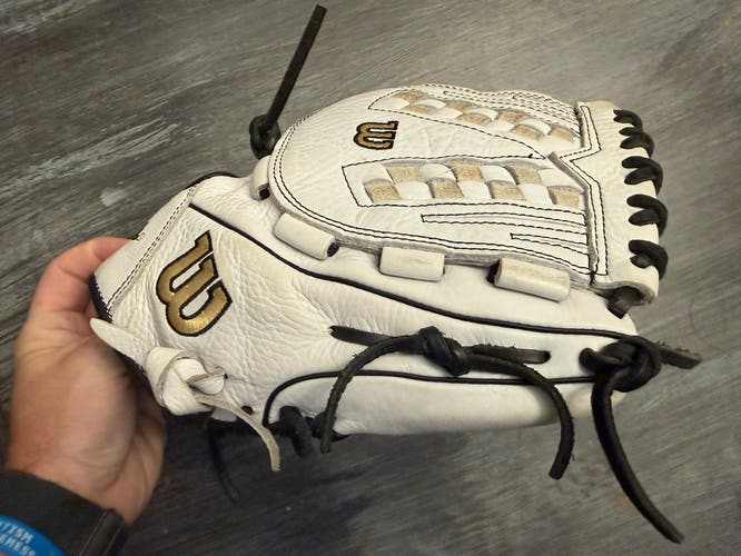 Wilson A1000 RH Softball Glove 12.5" (Used like NEW)